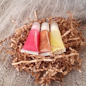 Little girls lip gloss